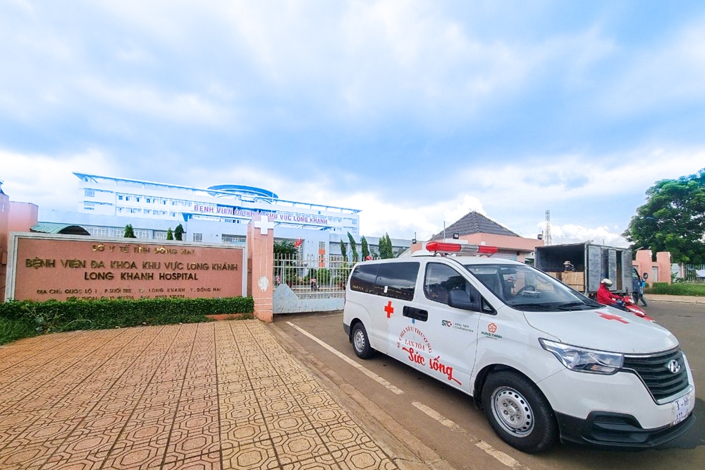 2 xe cứu thương được phân bổ về Bệnh viện Đa khoa khu vực Long Khánh và Bệnh viện Đa khoa khu vực Định Quán